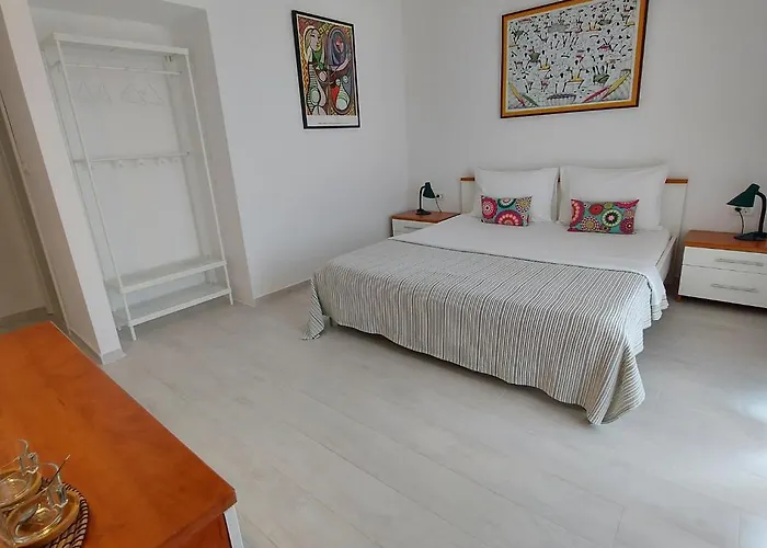 بيت ضيافة Mediterranean 3*