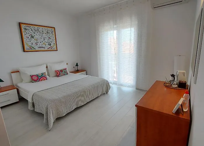 Mediterranean بيت ضيافة