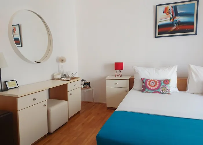 بيت ضيافة Mediterranean 3*